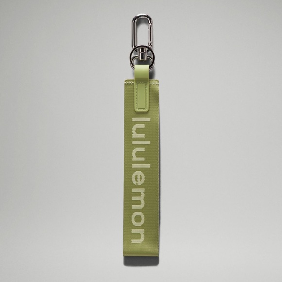 LULULEMON | Never Lost Keychain - Picture 1 of 7